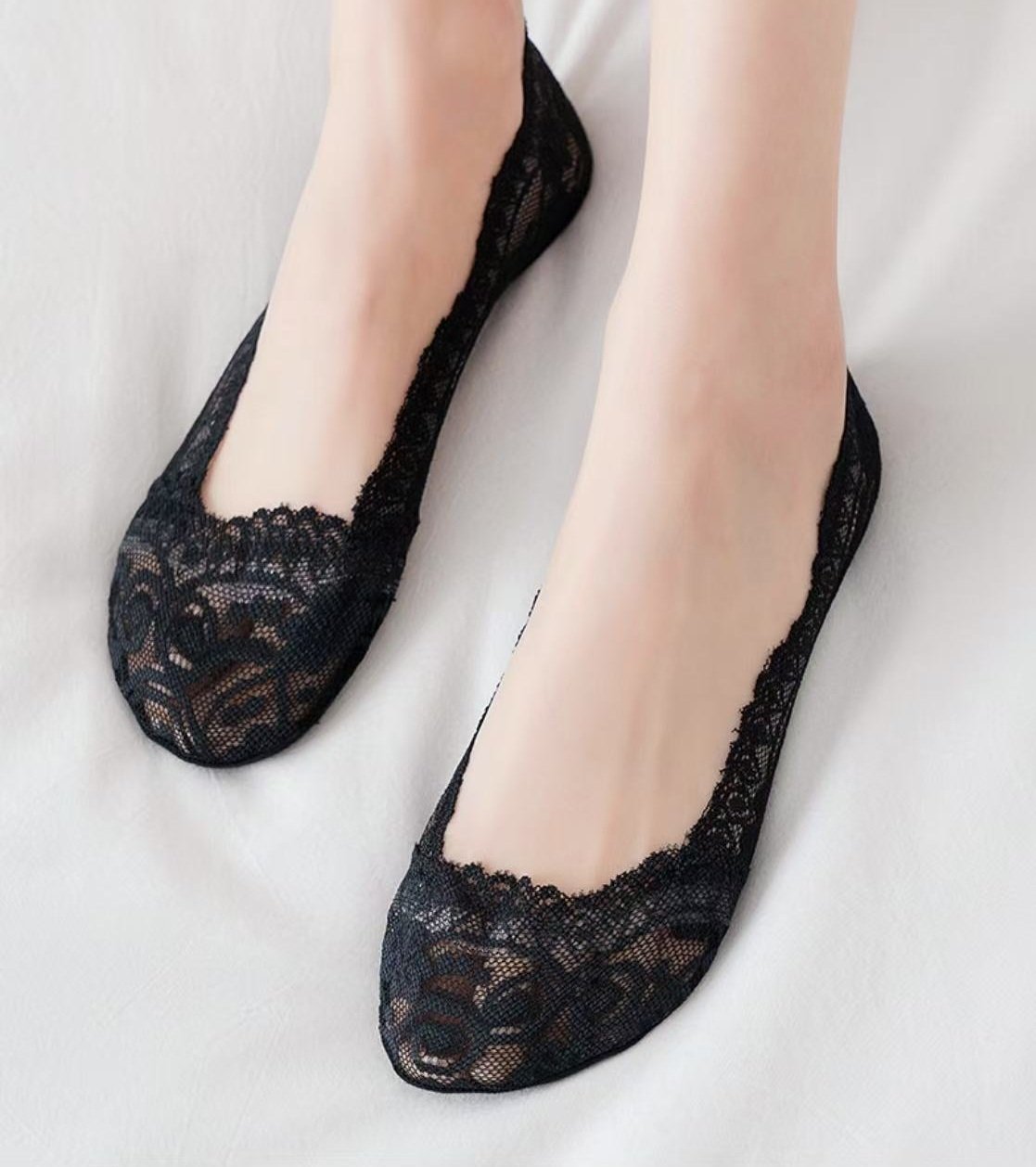 DR648 - Women's Lace Shallow Mouth Thin Socks (3)